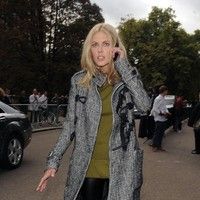 Donna Air - London Fashion Week Spring Summer 2012 - Burberry Prorsum - Outside | Picture 82282